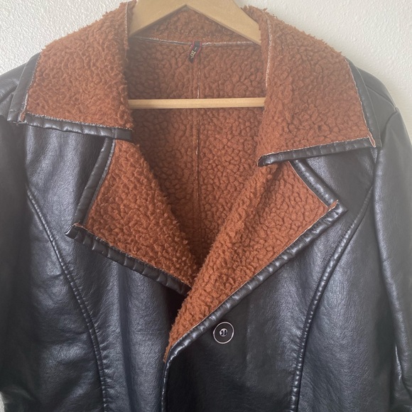 Vintage Sherpa Lined Leather Jacket - Picture 10 of 11